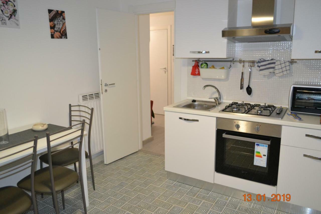 Bed and Breakfast Valentina'S House Pozzuoli Esterno foto